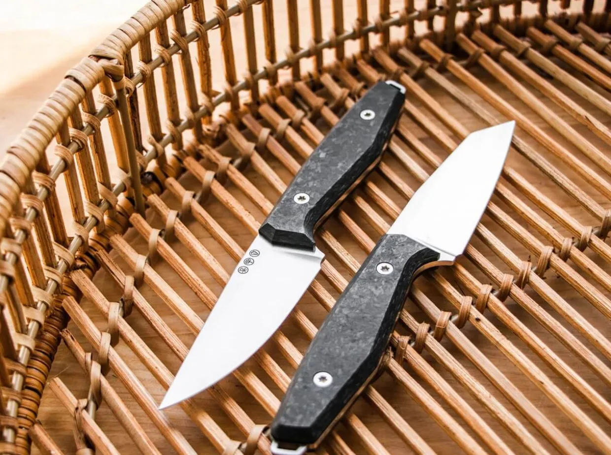 Daily Knives Ak1 Droppoint Cf